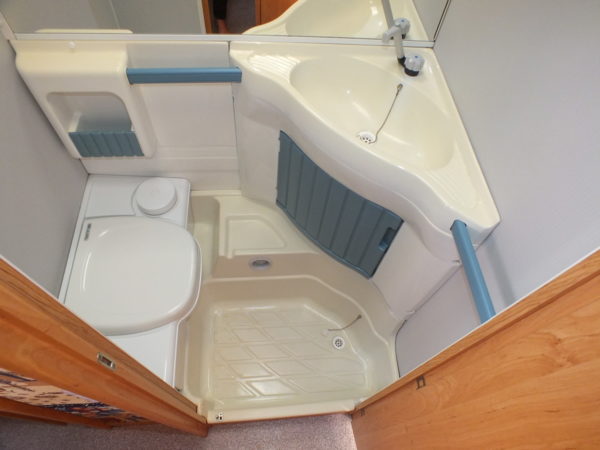 KNAUS Sudwind bj.97, LICHTGEWICHT, met STAPELBED en VOORTENT - Afbeelding 18