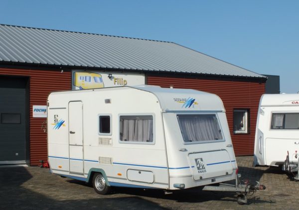 KNAUS Sudwind bj.97, LICHTGEWICHT, met STAPELBED en VOORTENT
