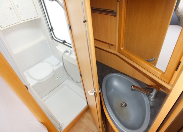 LMC Munsterland 490 bj.2004, met MOVER, FRANS BED, DOUCHE - Afbeelding 16