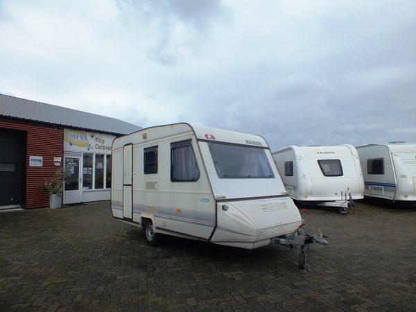 ADRIA OPTIMA, bj.94, stapelbed, vaste wc, voortent, luifel