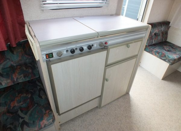 GRUAU 37 DT bj.94, met STAPELBED en VOORTENT - Afbeelding 14