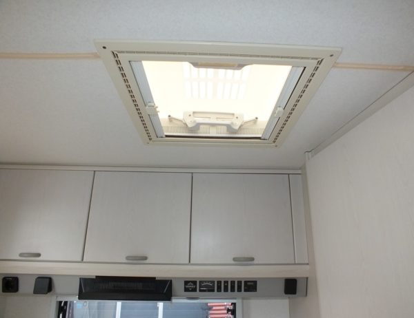 HOBBY Elegance 495 TQM bj.95, VOORTENT EXTRA DIEP en luifel - Afbeelding 20
