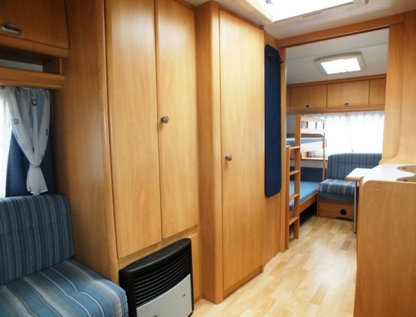 HOBBY De luxe Easy 495 uk bj.2003, met KINDERKAMER, VOORTENT - Afbeelding 16