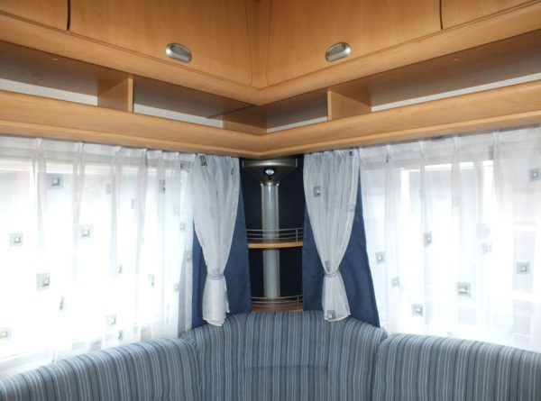 HOBBY De luxe Easy 495 uk bj.2003, met KINDERKAMER, VOORTENT - Afbeelding 24