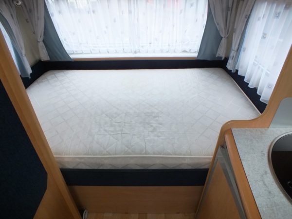 HOBBY De luxe Easy 440 SF bj.2002, TOP STAAT, met VOORTENT - Afbeelding 6