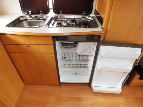 BEYERLAND Vitesse LX 400 bj.2002, met VOORTENT, BOILER - Afbeelding 20