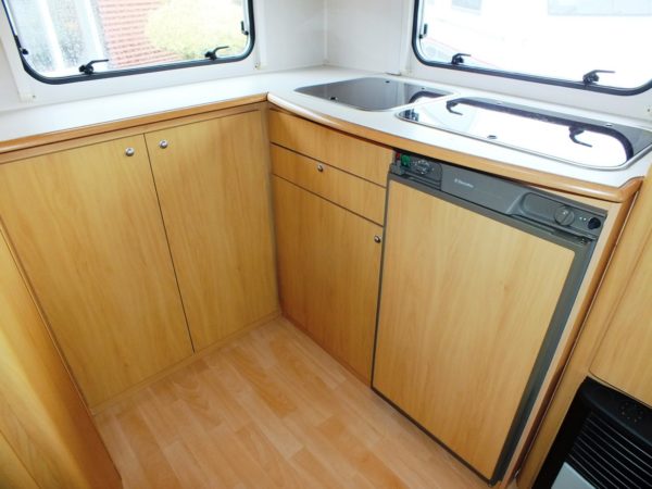BEYERLAND Vitesse LX 400 bj.2002, met VOORTENT, BOILER - Afbeelding 17