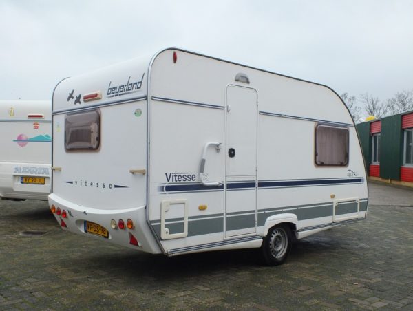 BEYERLAND Vitesse LX 400 bj.2002, met VOORTENT, BOILER - Afbeelding 3