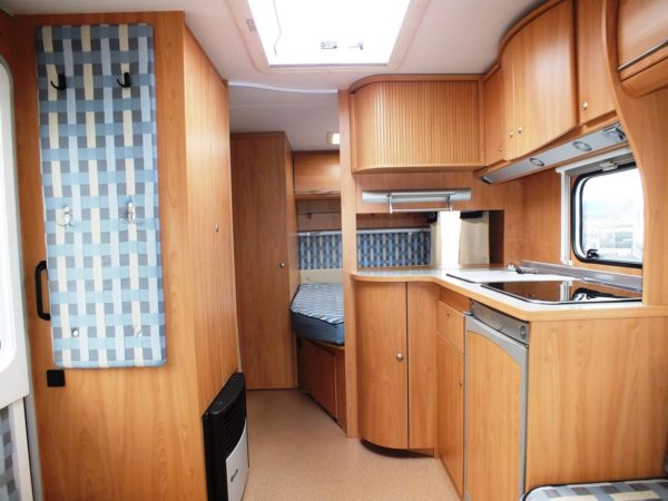 BURSTNER Ventana 455 TS bj.2003, met VOORTENT, DOUCHE - Afbeelding 8