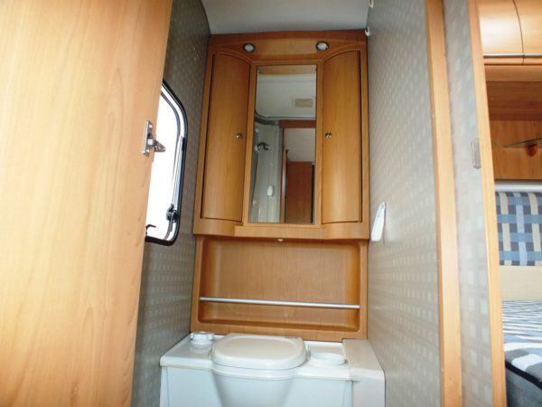 BURSTNER Ventana 455 TS bj.2003, met VOORTENT, DOUCHE - Afbeelding 24