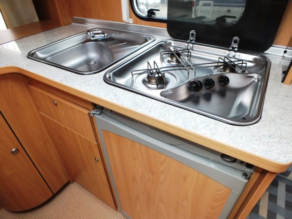 BURSTNER Ventana 455 TS bj.2003, met VOORTENT, DOUCHE - Afbeelding 14