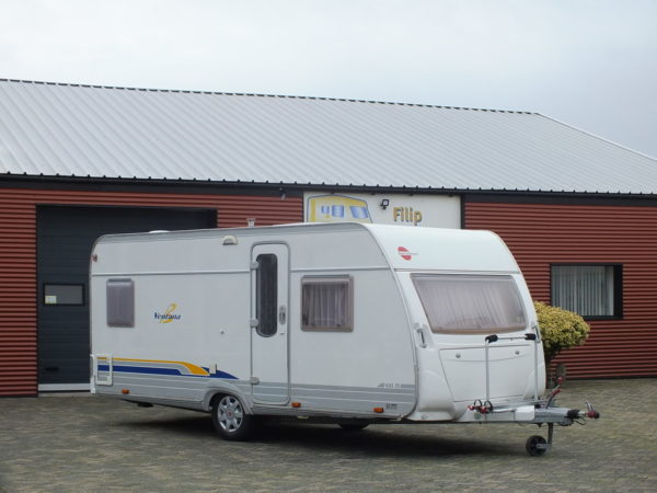 BURSTNER Ventana 455 TS bj.2003, met VOORTENT, DOUCHE