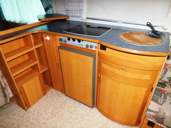 Adria Unica B 502UP, bj.2000 met voortent en mover - Afbeelding 13