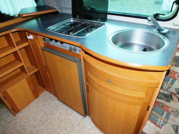 Adria Unica B 502UP, bj.2000 met voortent en mover - Afbeelding 12