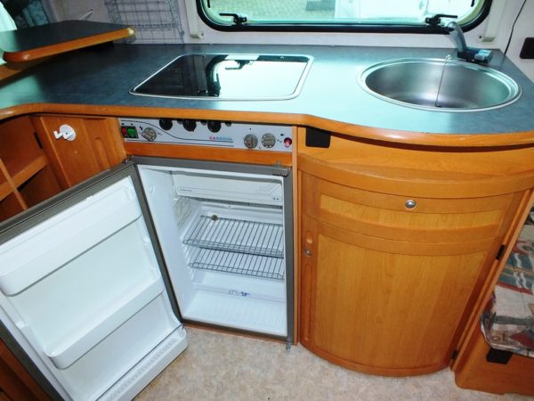 Adria Unica B 502UP, bj.2000 met voortent en mover - Afbeelding 11