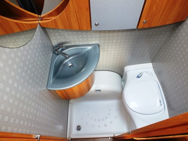 Burstner Flipper 435 TS, bj. 2007 lichtgewicht met voortent - Afbeelding 16