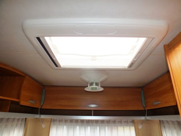 Burstner Flipper 435 TS, bj. 2007 lichtgewicht met voortent - Afbeelding 18