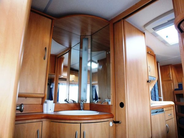 HOBBY DE LUXE EASY 500 KMFE, bj. 2004   5 SLAAPPLAATSEN  met DOUCHE en THULE OMNISTOR CASSETE LUIFEL!!! - Afbeelding 22
