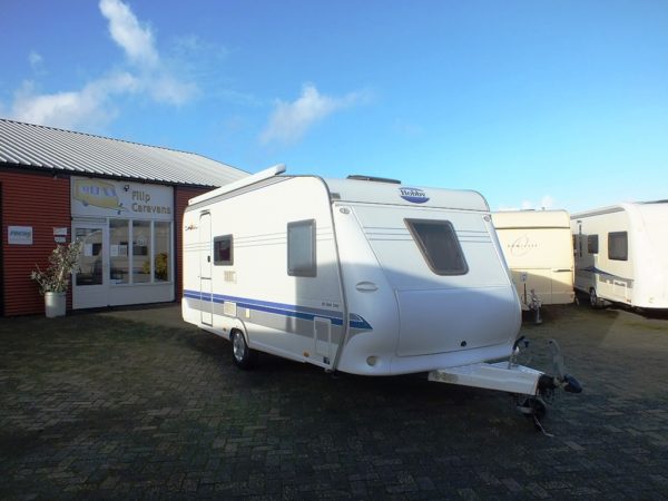 HOBBY DE LUXE EASY 500 KMFE, bj. 2004   5 SLAAPPLAATSEN  met DOUCHE en THULE OMNISTOR CASSETE LUIFEL!!!