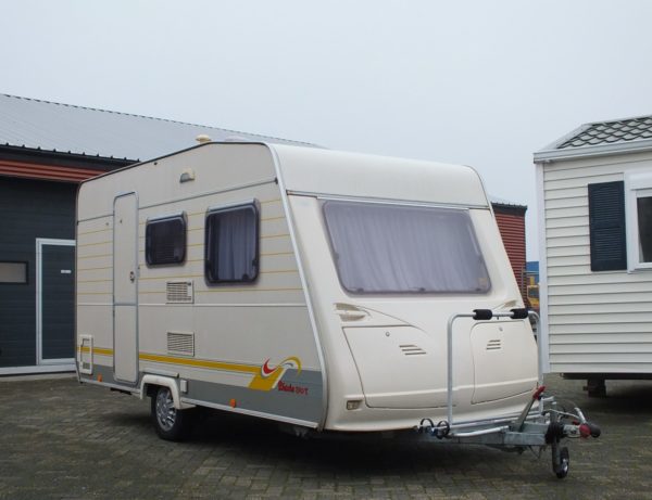 STERCKEMAN Datcha bj.2002, LICHTGEWICHT, met VOORTENT, LUIFEL en UITBOUW