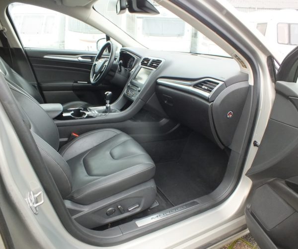 FORD Mondeo 2.0 Titanium bj.2015, BOMVOL NIEUWE APK BTW AUTO - Afbeelding 10