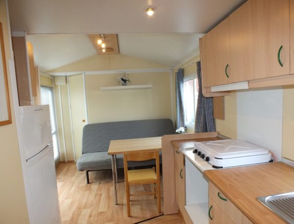 SUN ROLLER 8.70 x 3.00, 2 slaapkamers, BTW CARAVAN - Afbeelding 4