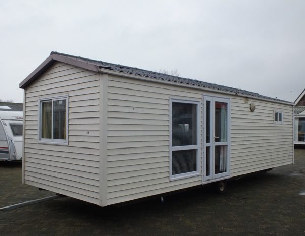 SUN ROLLER 8.70 x 3.00, 2 slaapkamers, BTW CARAVAN