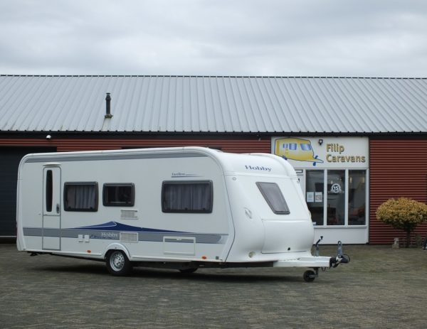 HOBBY Excellent 540 KMFE bj.2010, 6 SLAAPPLAATSEN, DOUCHE