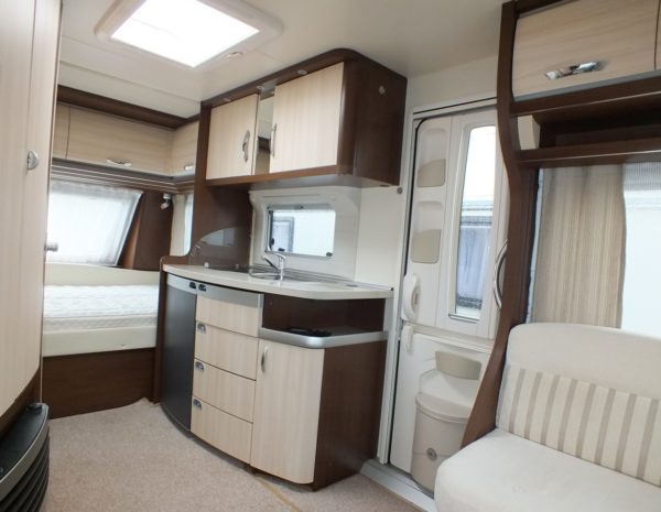 HOBBY Prestige 455 UF bj.2012, TOP STAAT, MOVER en VOORTENT - Afbeelding 11