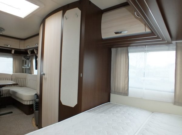 HOBBY Prestige 455 UF bj.2012, TOP STAAT, MOVER en VOORTENT - Afbeelding 17