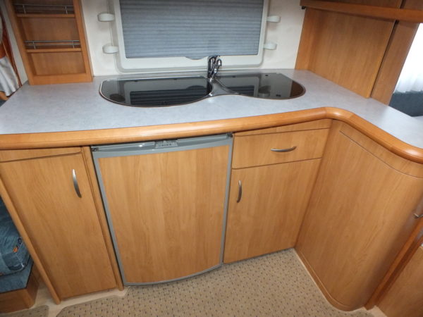 HOBBY Excellent Easy 495 UFE bj.2006, met VOORTENT en LUIFEL - Afbeelding 11