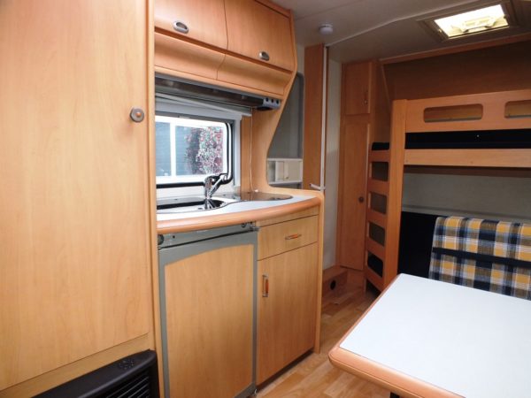 HOBBY De Luxe 500 KMFE bj.2001, met BRAND VOORTENT - Afbeelding 16