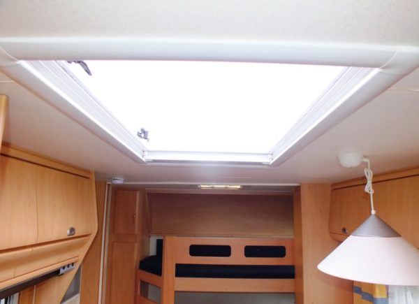 HOBBY De Luxe 500 KMFE bj.2001, met BRAND VOORTENT - Afbeelding 24
