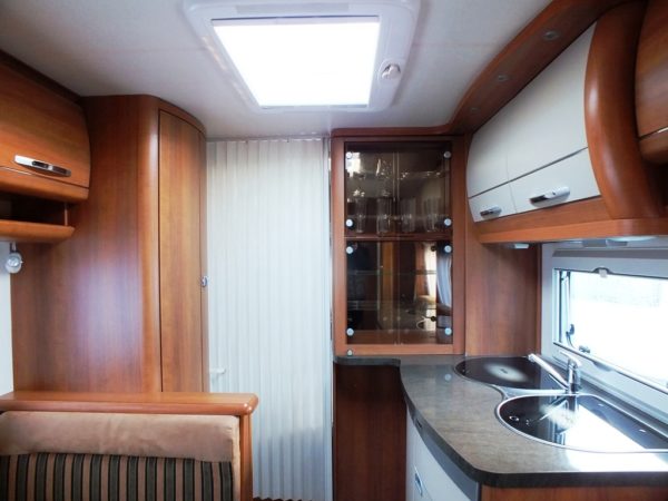 Hobby Excellent 540 KMFE, bj.2009 Met VOORTENT - Afbeelding 12