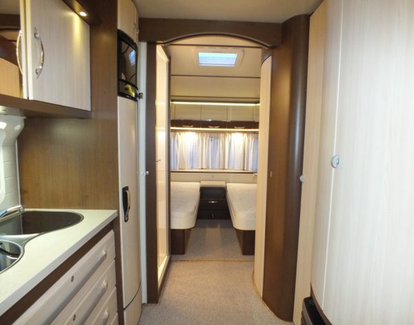 HOBBY Landhaus 770 CL PRESTIGE GAIABAO bj.2014, met VOORTENT - Afbeelding 10