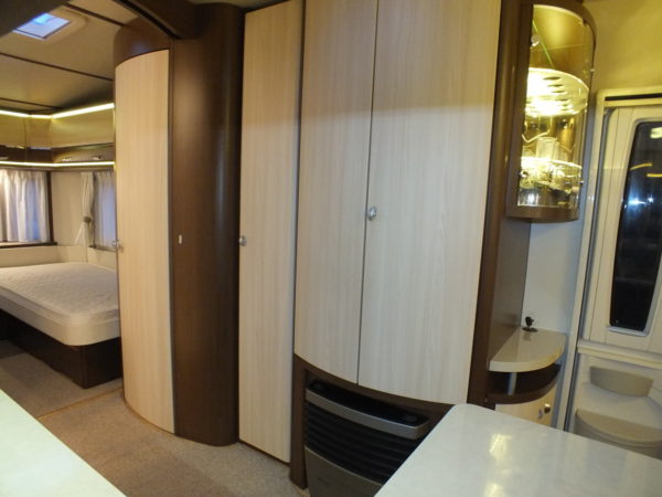 HOBBY Landhaus 770 CL PRESTIGE GAIABAO bj.2014, met VOORTENT - Afbeelding 28