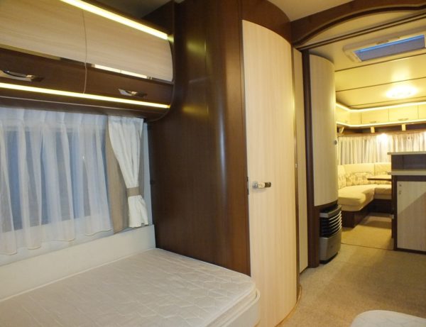 HOBBY Landhaus 770 CL PRESTIGE GAIABAO bj.2014, met VOORTENT - Afbeelding 29