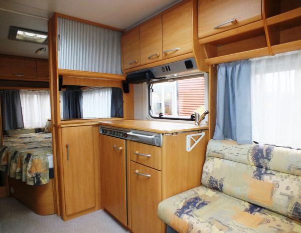 KNAUS Sudwind 450 TF bj.2000, met MOVER, DOUCHE, VOORTENT - Afbeelding 10