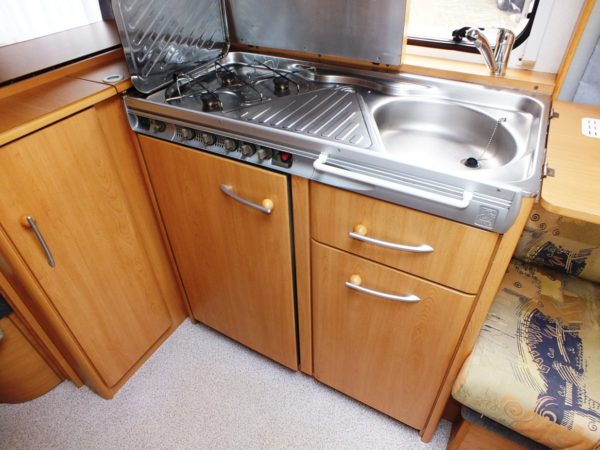 KNAUS Sudwind 450 TF bj.2000, met MOVER, DOUCHE, VOORTENT - Afbeelding 12