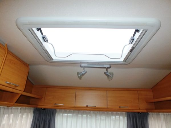 KNAUS Sudwind 450 TF bj.2000, met MOVER, DOUCHE, VOORTENT - Afbeelding 25