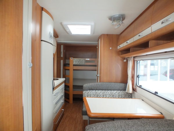 HOBBY Excellent 490 KMF bj.2011, 6 SLAAPPLAATSEN, VOORTENT - Afbeelding 6