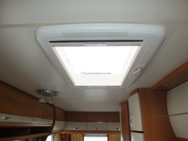 HOBBY Excellent 490 KMF bj.2011, 6 SLAAPPLAATSEN, VOORTENT - Afbeelding 26