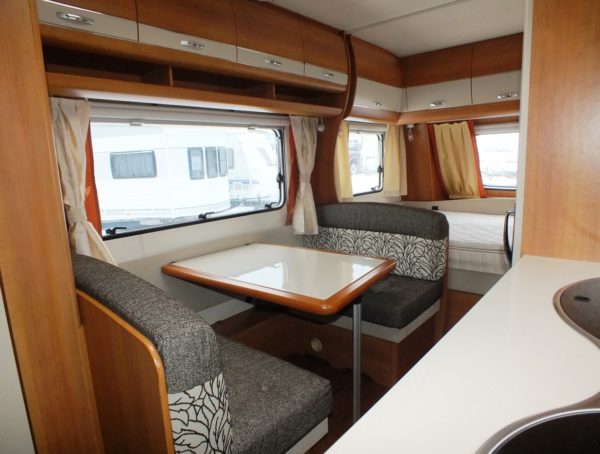 HOBBY Excellent 490 KMF bj.2011, 6 SLAAPPLAATSEN, VOORTENT - Afbeelding 9