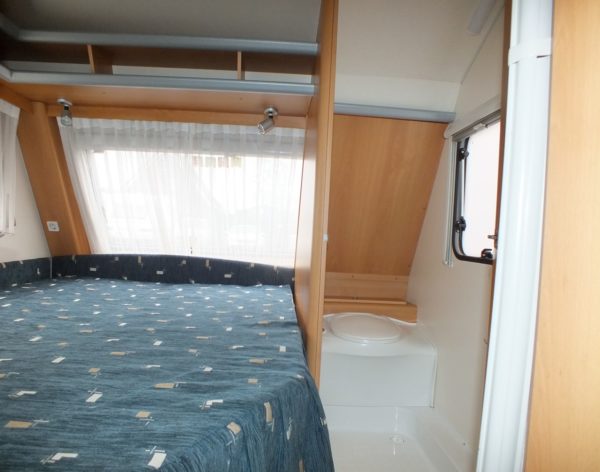 KIP Grand Traveller 47 TDB bj.2003, met ISABELLA VOORTENT - Afbeelding 7