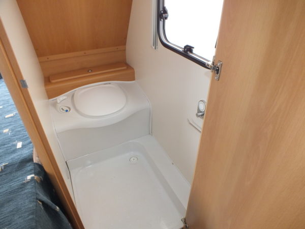 KIP Grand Traveller 47 TDB bj.2003, met ISABELLA VOORTENT - Afbeelding 18