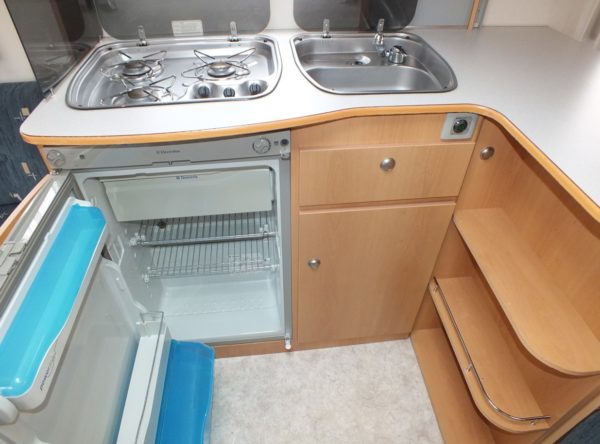 KIP Grand Traveller 47 TDB bj.2003, met ISABELLA VOORTENT - Afbeelding 12
