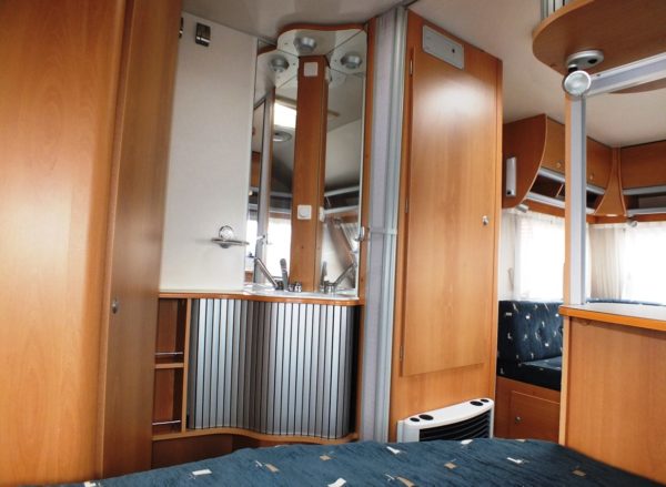 KIP Grand Traveller 47 TDB bj.2003, met ISABELLA VOORTENT - Afbeelding 15