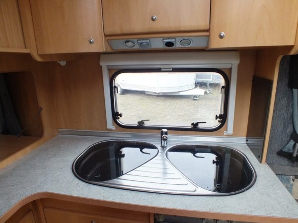 Burstner 455TS, bj.2004 MET FRANSBED EN VOORTENT - Afbeelding 16