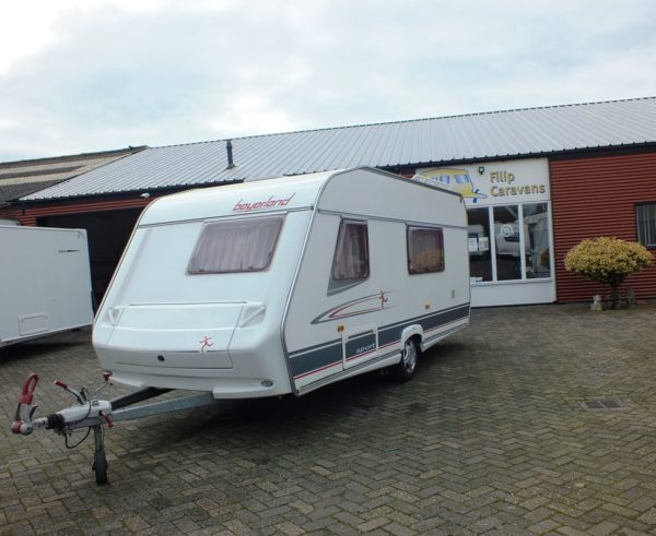 Beyerland Sprinter bj.2006 Met stapelbed, voortent en mover - Afbeelding 3