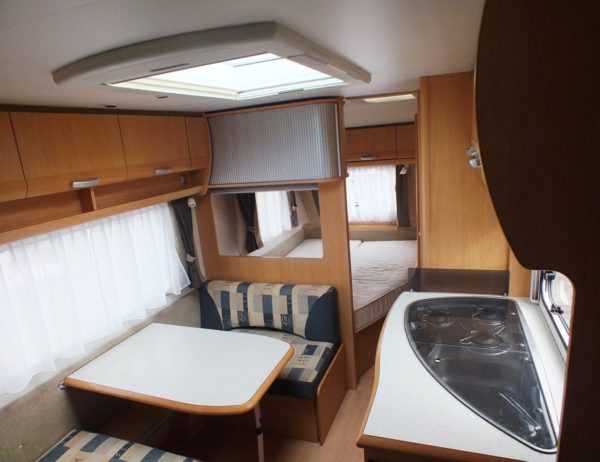 Beyerland Sprinter bj.2006 Met stapelbed, voortent en mover - Afbeelding 29